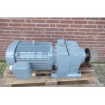 328 RPM 15 kW 435 Nm Asmaat 60 mm  IE3. USED 